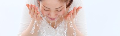 乾燥肌に効く幹細胞化粧品の使い方！肌の潤いと水分量を保つ方法