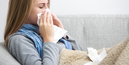 風邪をひいている社員に除菌を強要する